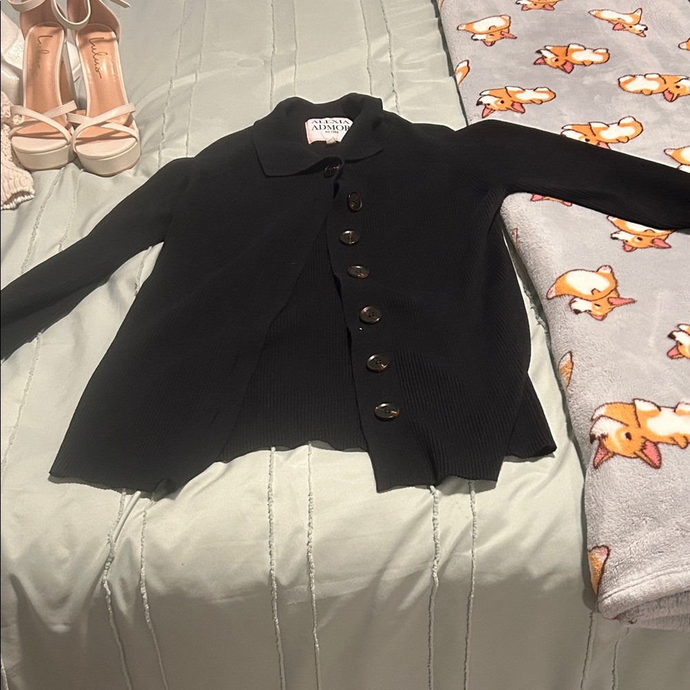 Alexia Admor Black Button-Up Cardigan